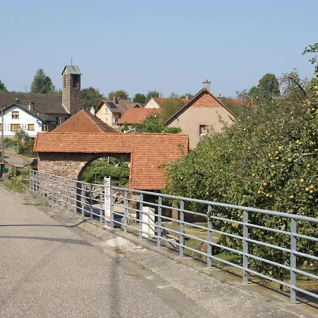 Authentic Chalet With Terrace In Harreberg Сasa de vacaciones *